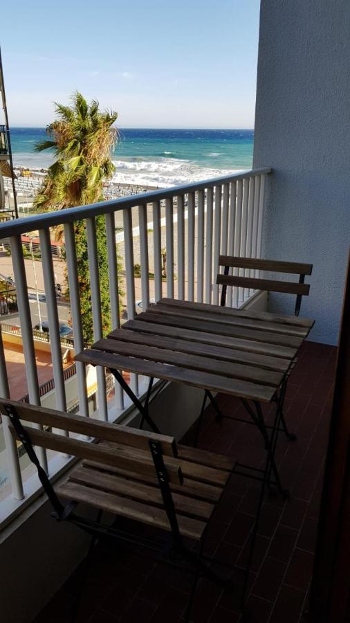 Casalmare Sabina Daire Ventimiglia Dış mekan fotoğraf